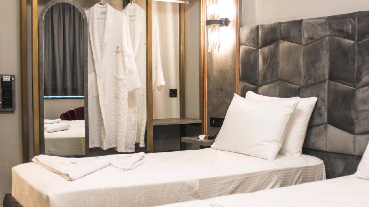 Talles City Hotel Smirne Esterno foto